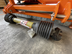 trinciatrice a spostamento idraulico per trattrici da frutteto mod jaguar 170