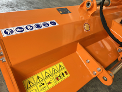 trinciatrice a spostamento idraulico per trattrici da frutteto mod jaguar 170