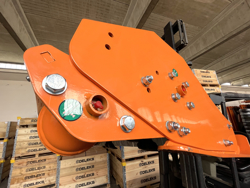 trinciatrice a spostamento idraulico per trattrici da frutteto mod jaguar 170