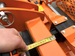 fresa interrasassi con rullo lavoro utile 95cm per la preparazione del letto di semina mod dfu 100