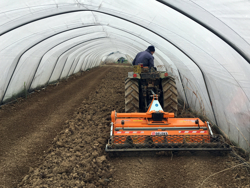fresa interrasassi con rullo lavoro utile 95cm per la preparazione del letto di semina mod dfu 100