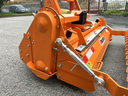 fresa interrasassi con rullo 155cm di lavoro per la preparazione del terreno mod dfu 160