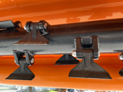 trinciatrice a mazze con spostamento idraulico per trattrice mod grizzly 200