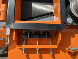 biotrituratore a scoppio con motore produzione di cippato mod dk 900 bs