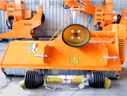 trinciaerba a mazze per trattore tipo carraro 120cm di taglio trincia erba e sarmenti lince 120