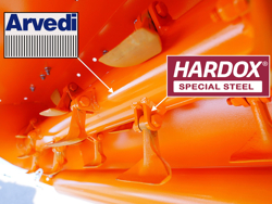 trinciatrice spostabile per trattore 165cm di taglio con mazze per erba e sarmenti mod lince sp165