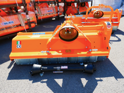 trincia a mazze per trattore 140cm di taglio serie media mod leopard 140