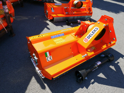 trincia a mazze per trattore 140cm di taglio serie media mod leopard 140