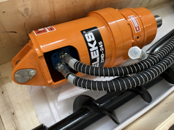 rotore idraulico per trivella su miniescavatore zhd245