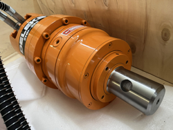 rotore idraulico per trivella su miniescavatore zhd245