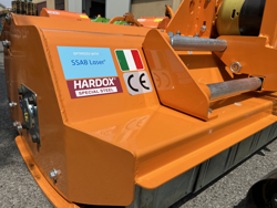 trincia erba e sarmenti a mazze spostamento idraulico 160cm di taglio per trattore mod leopard 160 sph