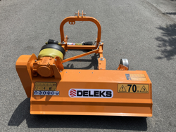 trinciaerba a mazze per trattore tipo carraro 120cm di taglio trincia erba e sarmenti lince 120 lateral