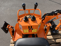 retroescavatore portato con benna per trattore agricolo mod drs 1000