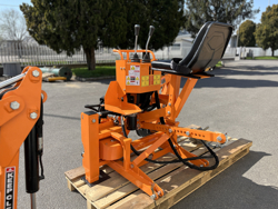 retroescavatore portato con benna per trattore agricolo mod drs 1000t