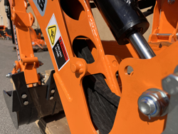 retroescavatore portato con benna per trattore agricolo mod drs 1000t