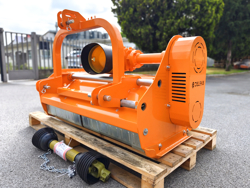 trincia erba e sarmenti a mazze serie media da 120cm di taglio per trattore da frutteto mod lincione 120 sp