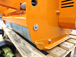 trincia erba e sarmenti a mazze serie media da 120cm di taglio per trattore da frutteto mod lincione 120 sph