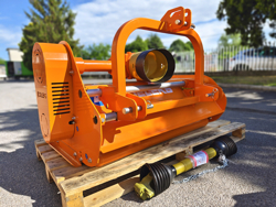 trincia erba e sarmenti a mazze reversibile da 120cm di taglio per trattore da frutteto mod lincione 120 sp rev