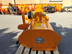 trincia erba e sarmenti a mazze reversibile da 120cm di taglio per trattore da frutteto mod lincione 120 sp rev