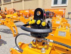 pinza oleodimanica da 4qli per legna con rotore 360 per miniescavatore mod dk 10h gr 10