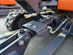 miniescavatore compatto motore kubota s100