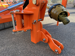 trincia argini per trattore serie pesante a mazze 180cm di taglio trinciasarmenti mod dragon 180