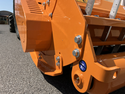 trinciasarmenti a mazze spostabile per trattore da vigneto mod gepard 210