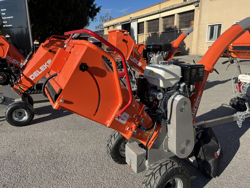 biotrituratore a scoppio con motore honda produzione di cippato mod dk 800 honda