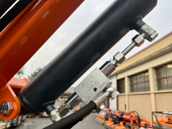 braccio decespugliatore idraulico con barra falciante potasiepi per trattore mod falcow