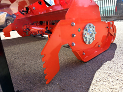 trinciatrice serie pesante spostabile universale a mazze per trattore gorilla 220