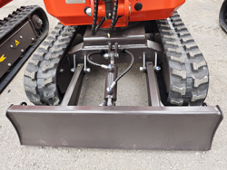 miniescavatore compatto m80