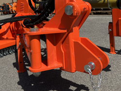 trincia laterale giraffa150 per trattori in frutteto e argini deleks