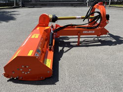 trincia laterale giraffa170 per trattori in frutteto e argini deleks