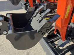 miniescavatore compatto m120