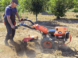 motocoltivatore deleks motore kama