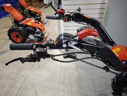 motocoltivatore deleks motore kama