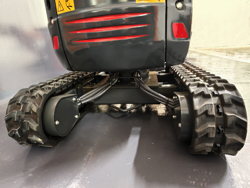 miniescavatore compatto motore kubota s100